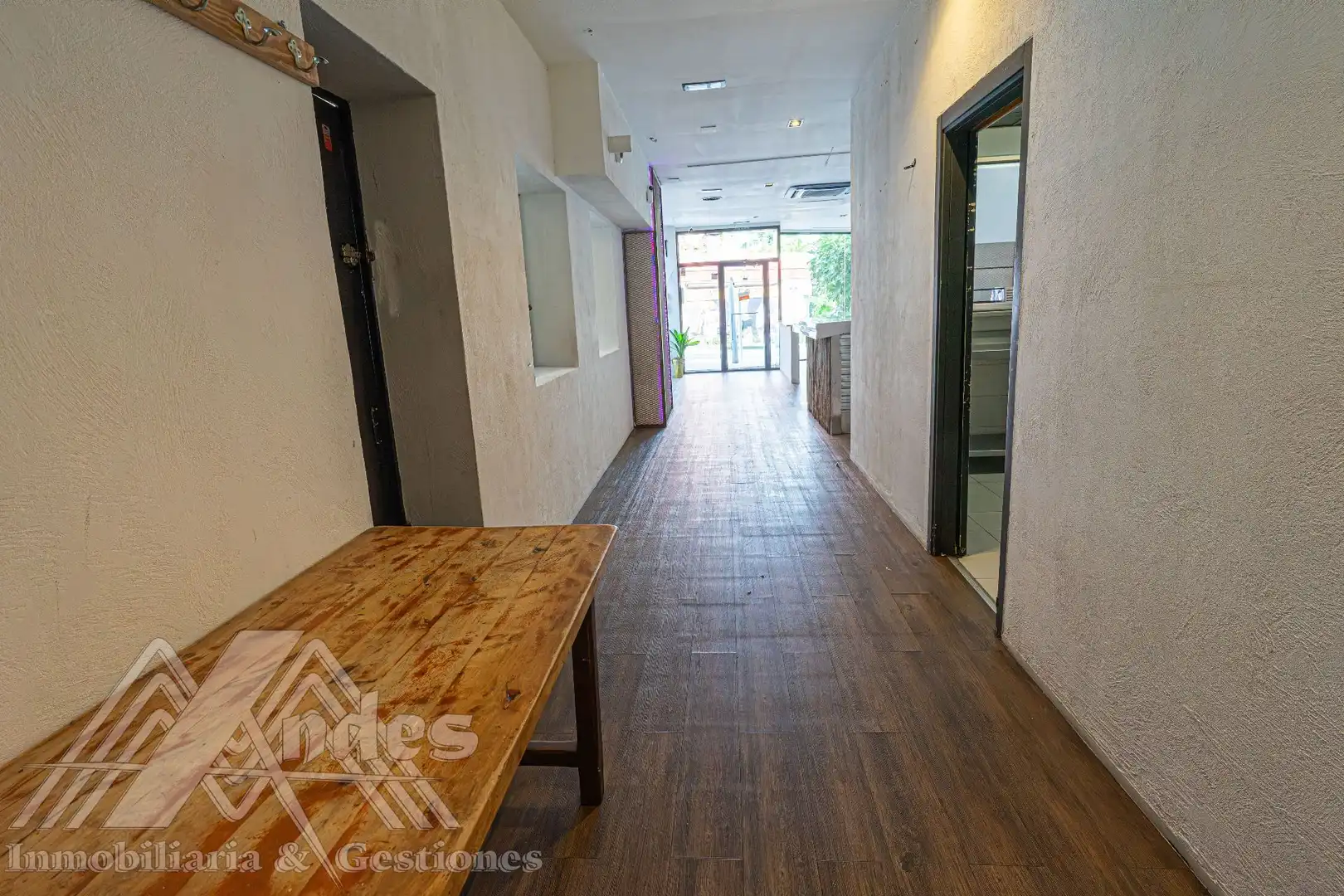 Local comercial de lloguer a Rosalia de Castro, imagen 13