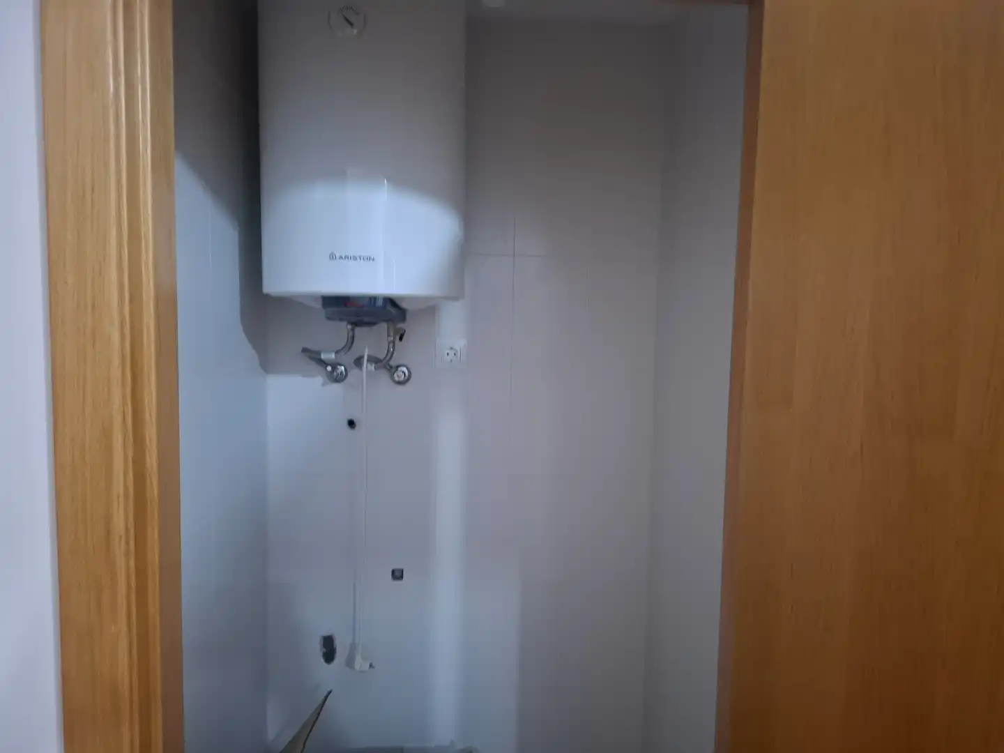 Bany de Pis en venda en O Vicedo  amb Traster i Moblat