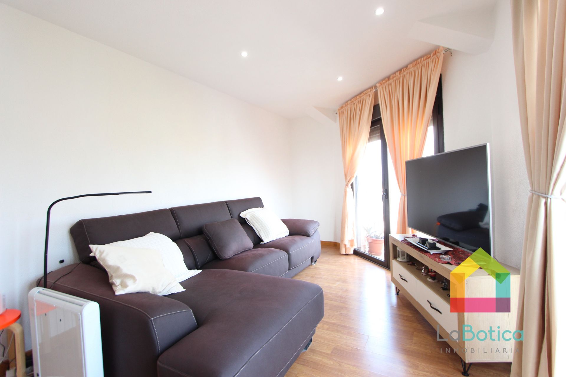 Sala de estar de Apartamento en venta en Fuensalida con Trastero y Amueblado