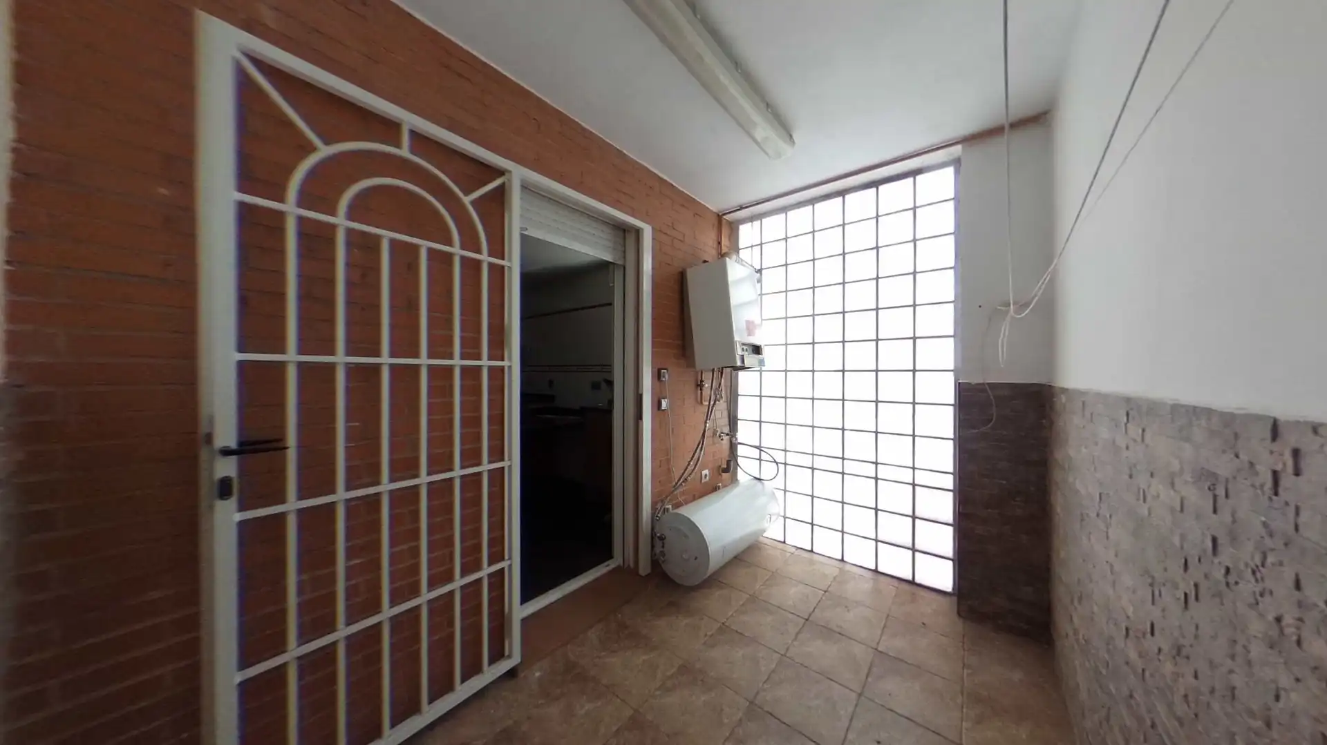 Casa adosada en venta en Parla con Terraza y Trastero