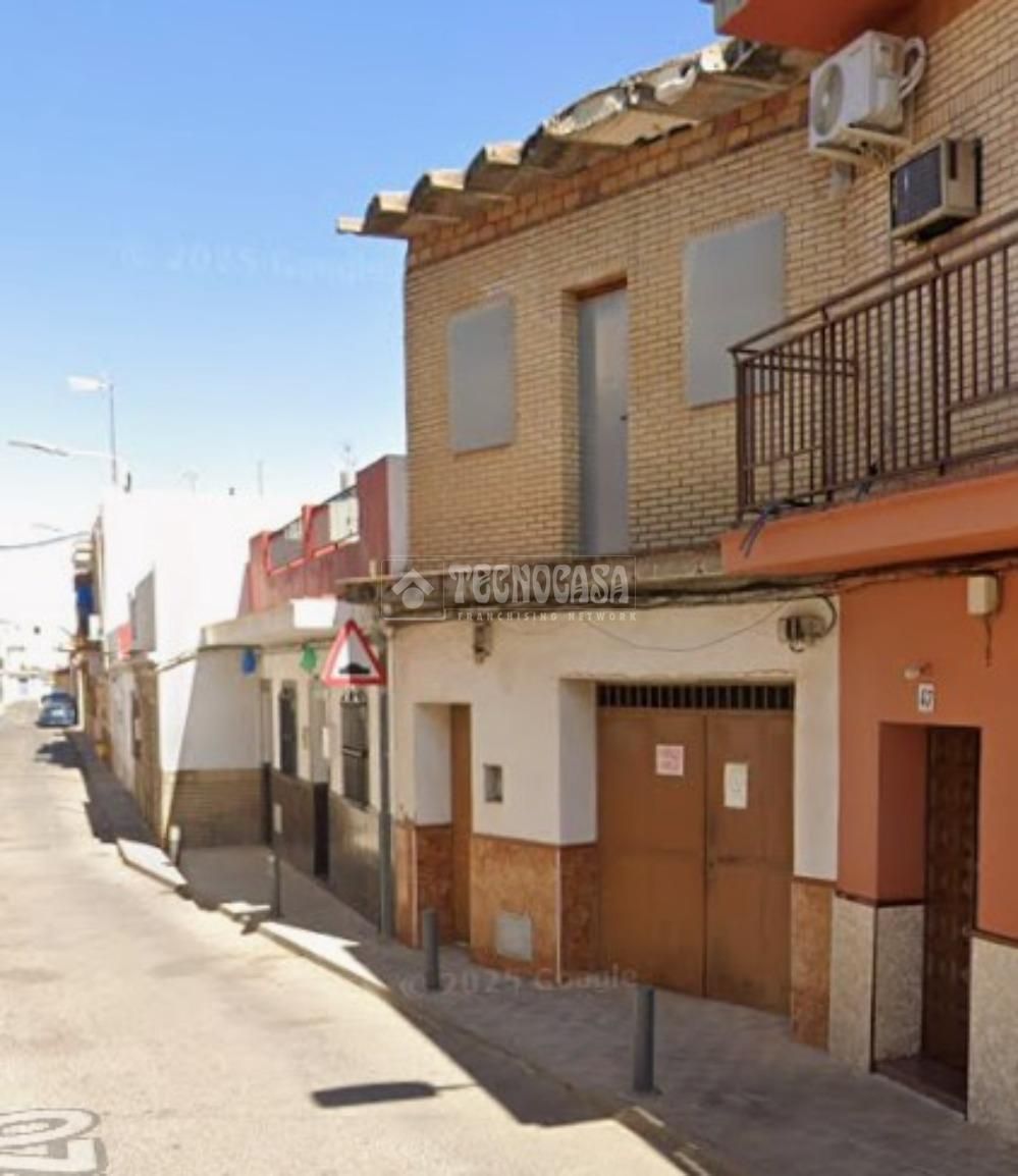 Vista exterior de Casa o xalet en venda en  Sevilla Capital