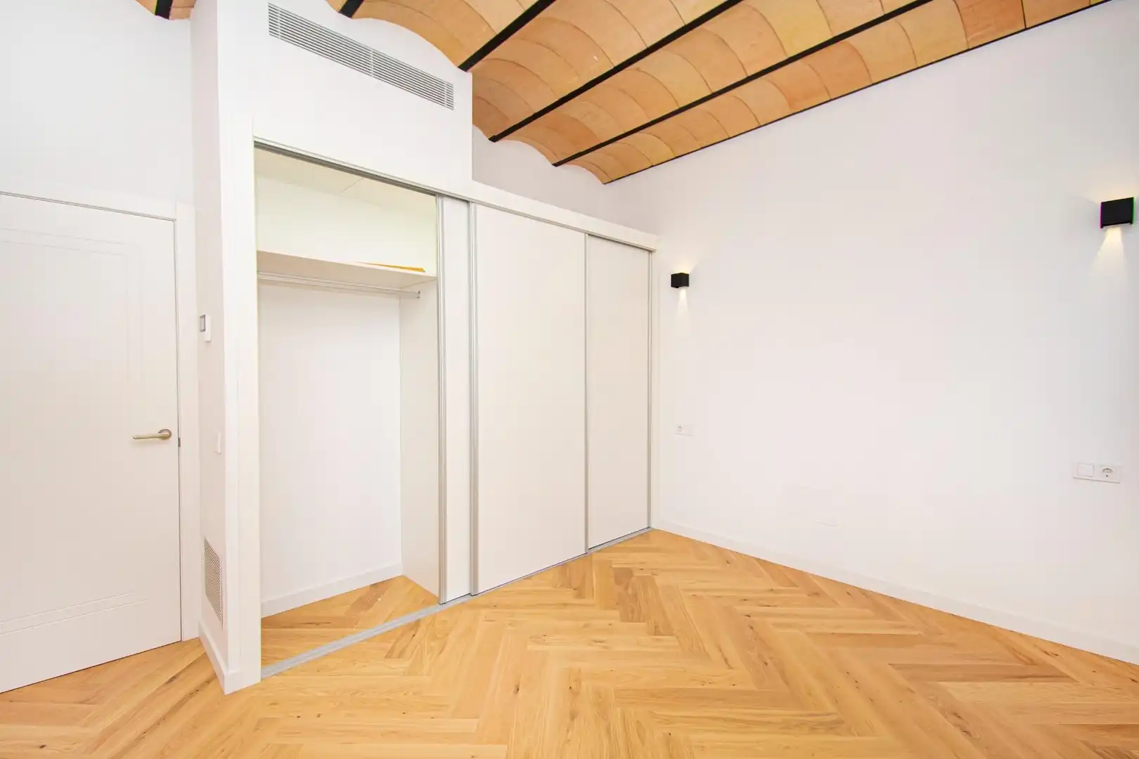 Casa amb terrassa en venda a Calle de Nuredduna, imagen 18