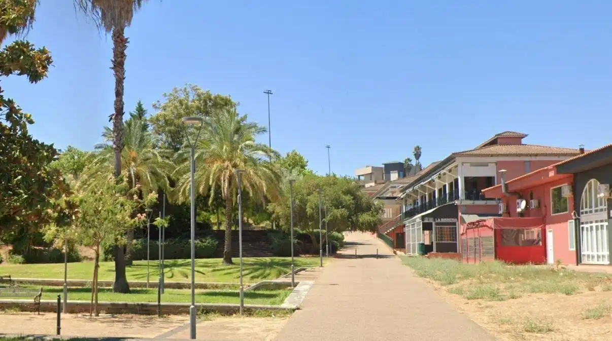 Local de alquiler en Badajoz, Badajoz