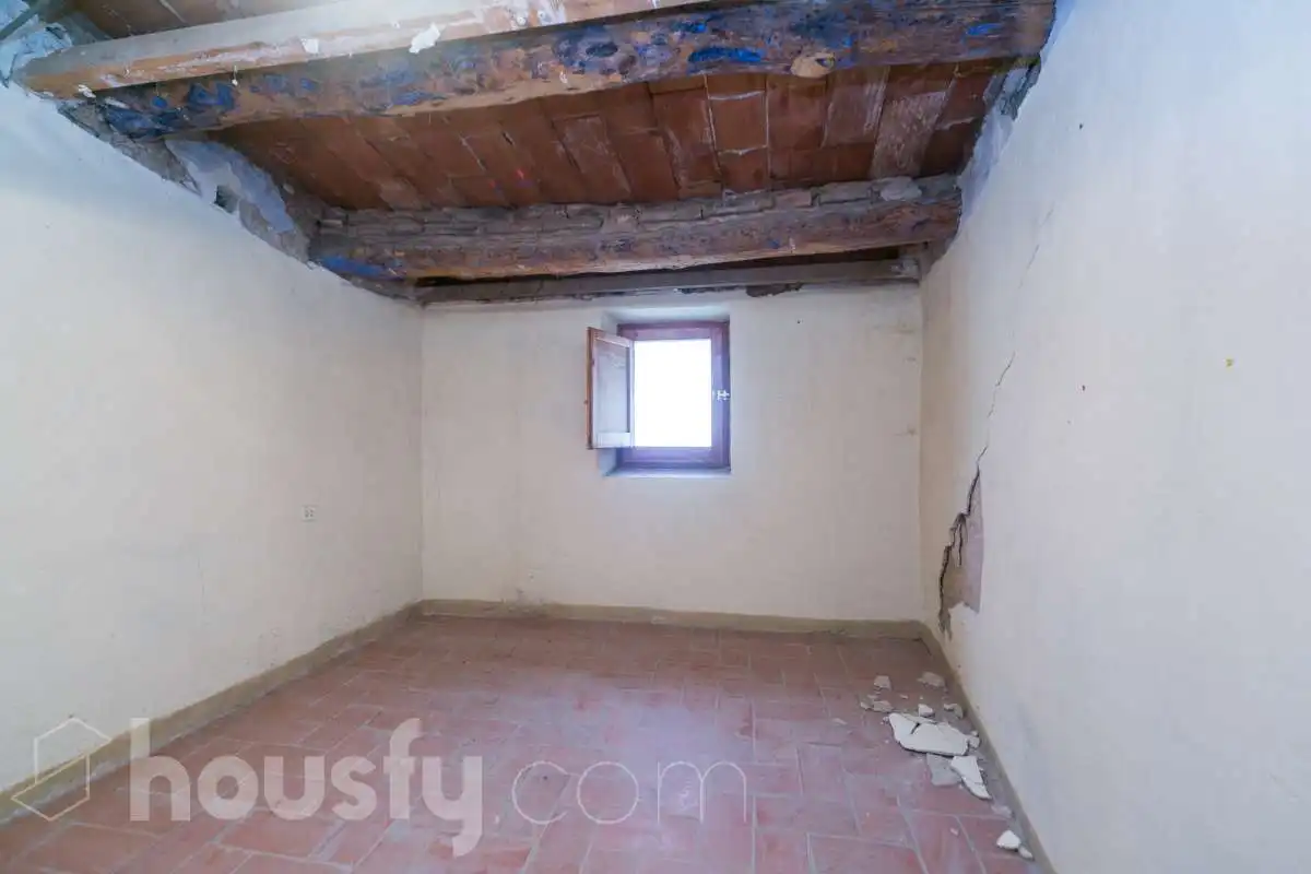 Houses for sale in Sant Martí de Tous  with Terrace and Balcony