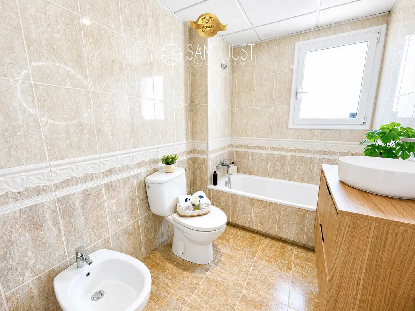 Baño de Ático en venta en Salou con Aire acondicionado, Terraza y Amueblado