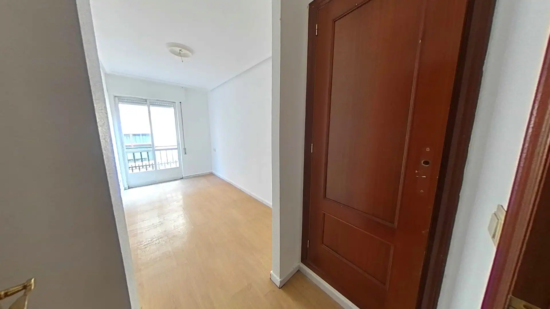 Wohnung zum Verkauf in Benavente mit Heizung, Ofen und Balkon
