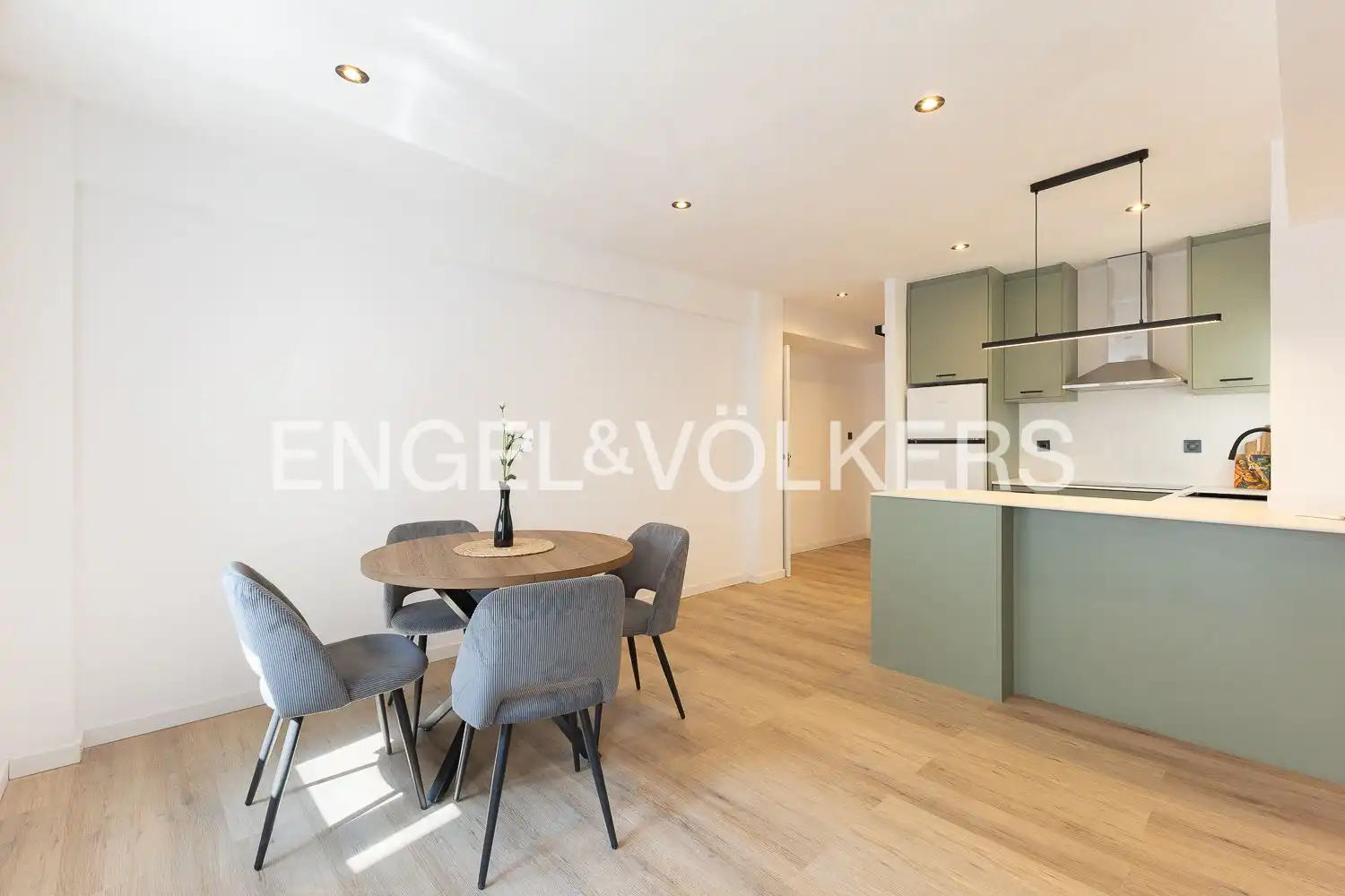 Esszimmer von Wohnung zur Miete in Valencia mit Klimaanlage, Heizung und Möbliert