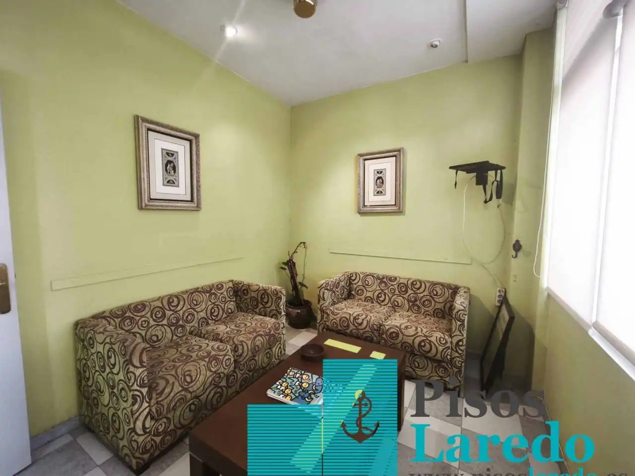 Sala de estar de Local en venta en Ampuero