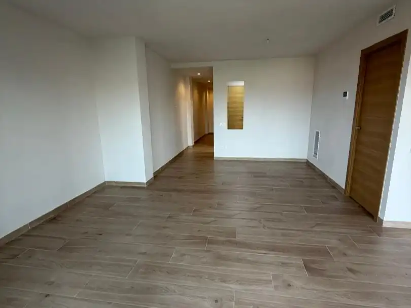 Wohnung zum Verkauf in Reus mit Klimaanlage, Terrasse und Balkon