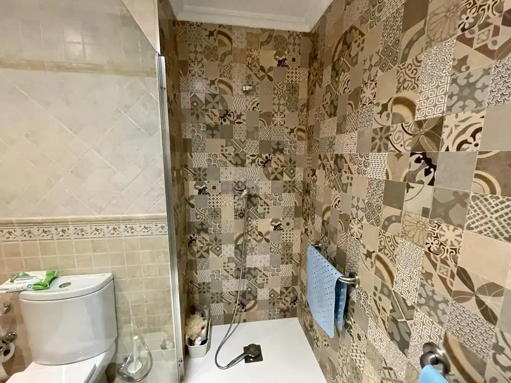Bany de Casa o xalet en venda en Albatera amb Aire condicionat, Calefacció i Jardí privat