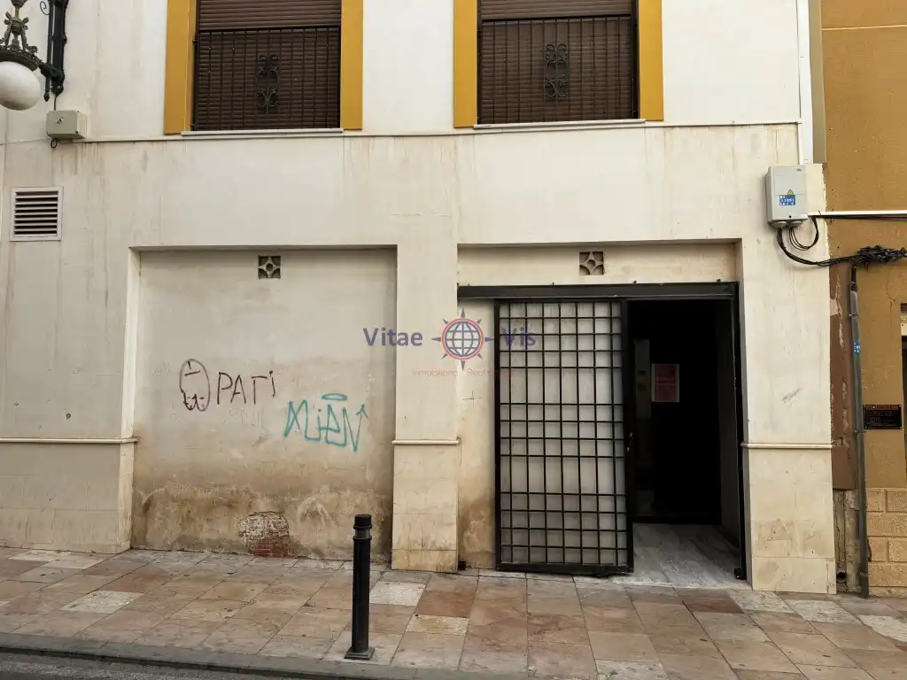 Local comercial de lloguer a Calle Alfonso X Sabio, imagen 3