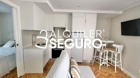 Foto 4 de Àtic de lloguer a Lorenzo San Nicolás, Pueblo Nuevo, Madrid