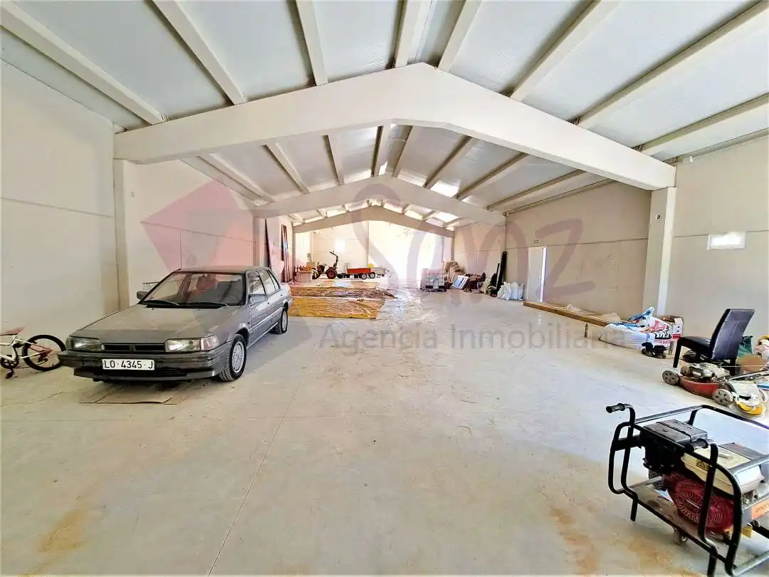 Nave industrial en venta en El Cortijo