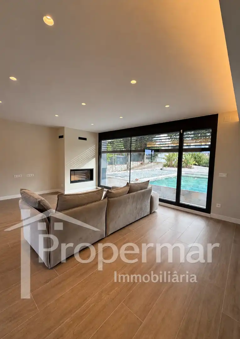Casa amb piscina en venda a Tiana, imagen 4