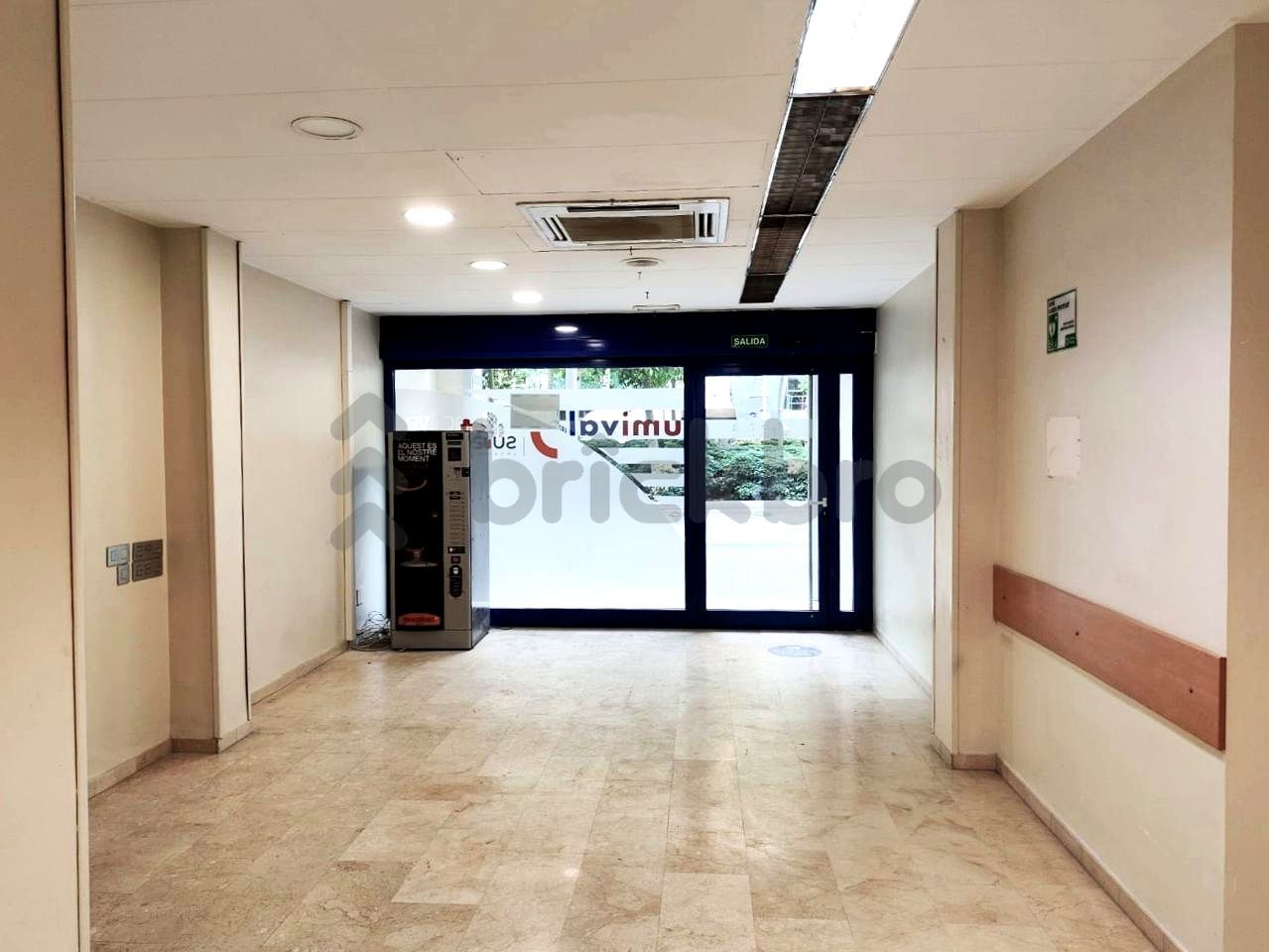 Premises to rent in  Barcelona Capital  with Air Conditioner