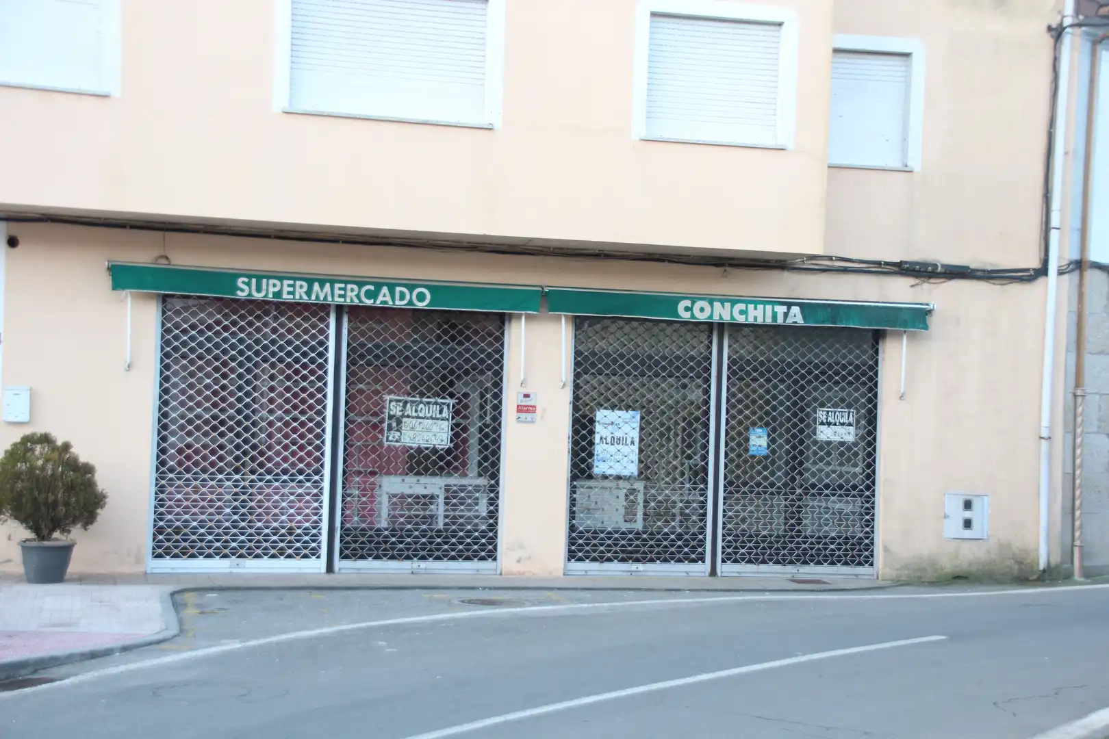 Local comercial en alquiler en Valga, imagen 2