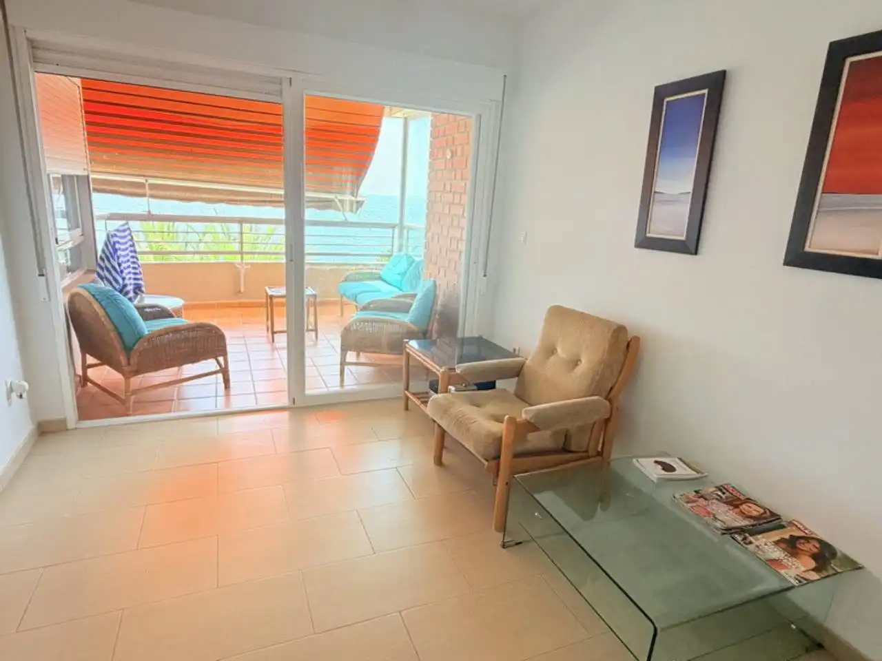 Wohnzimmer von Wohnungen zur Miete in Almuñécar mit Klimaanlage, Terrasse und Möbliert