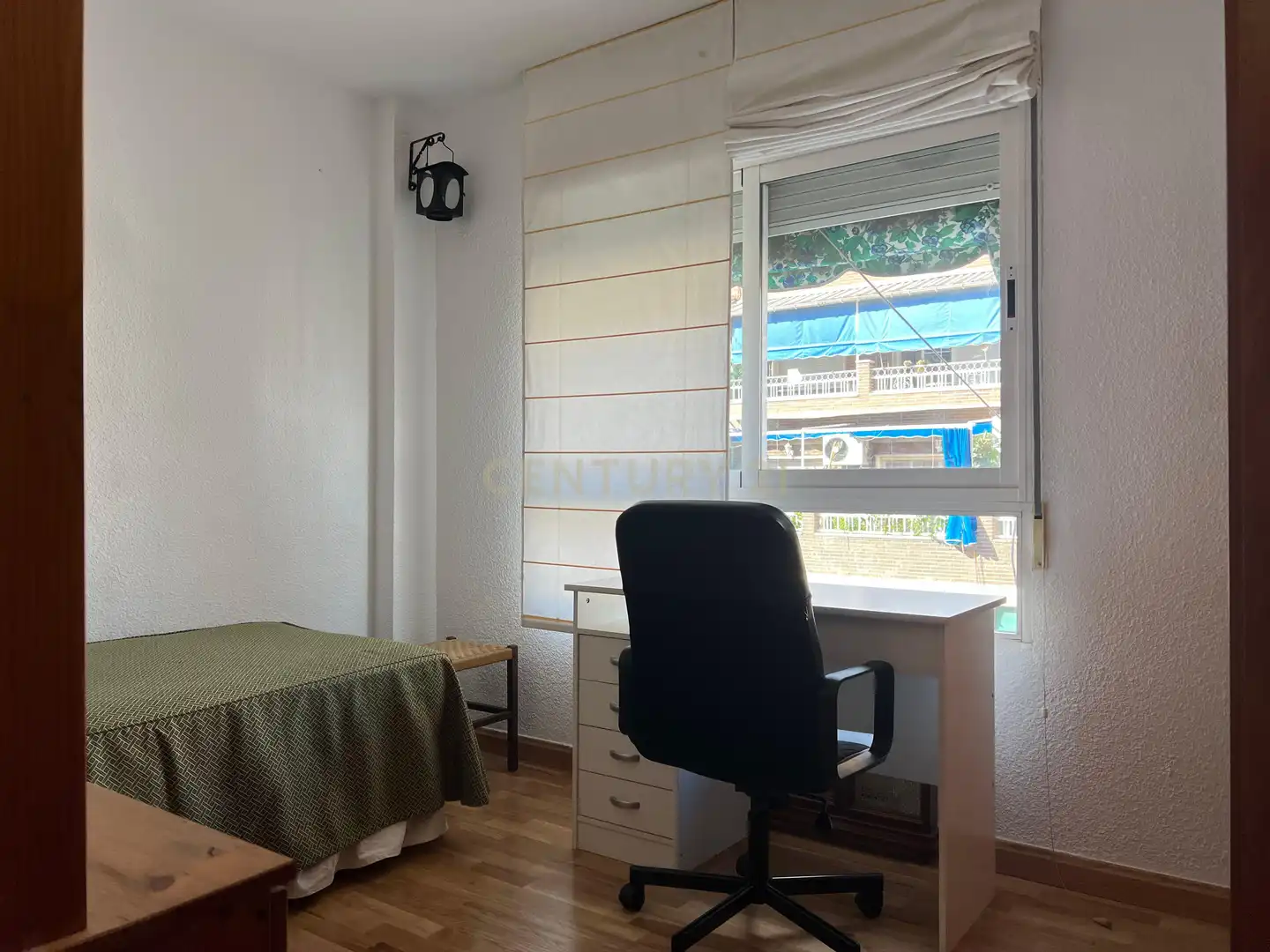 Dormitori de Apartament de lloguer en Granada amb Aire condicionat, Moblat i Forn