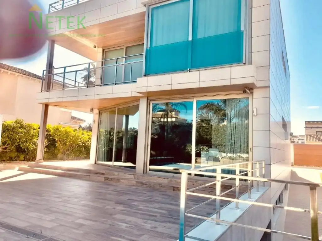 Detached house for sale in Calle Azorin-Zenia Ii, imagen 4