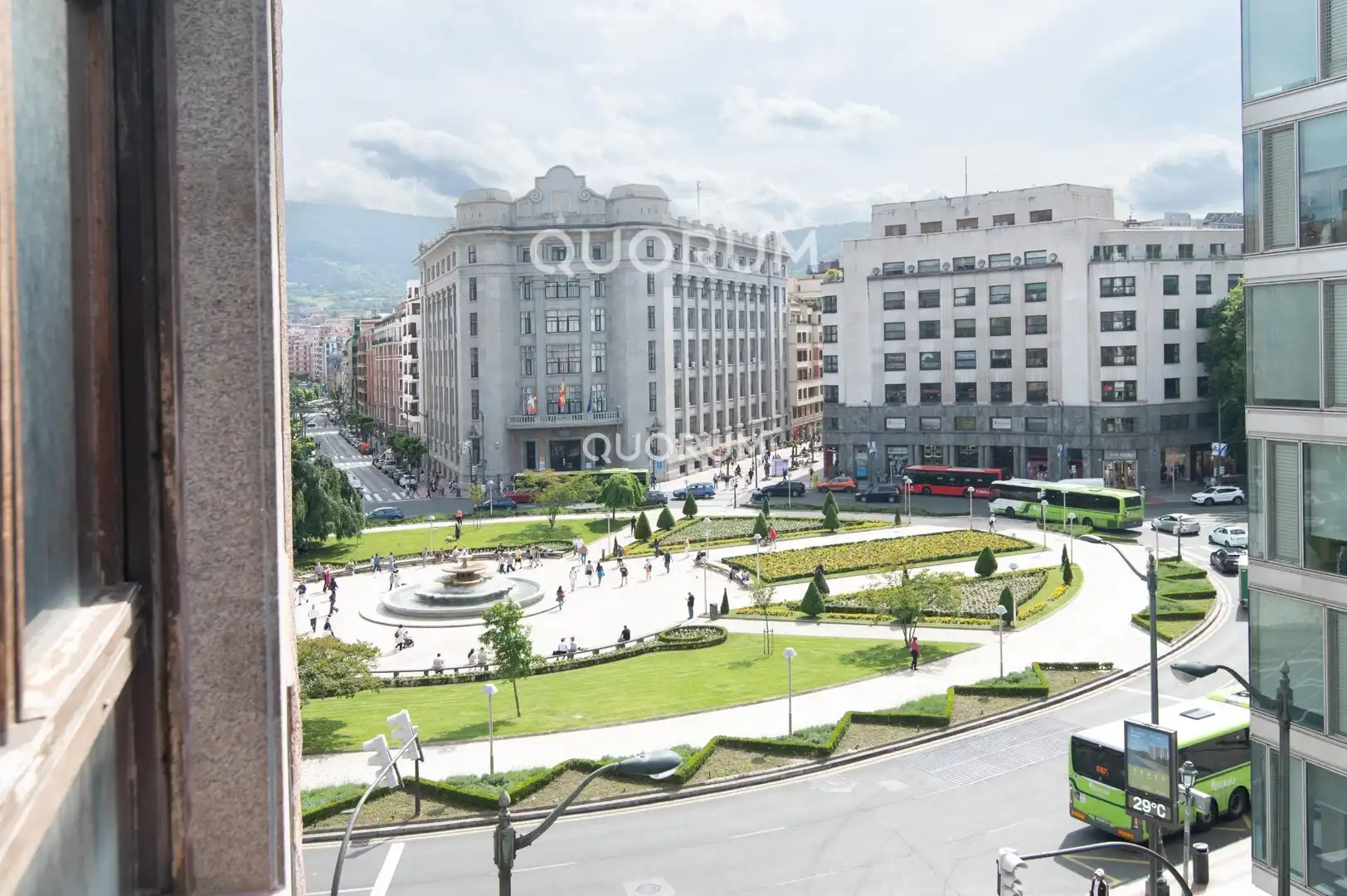 Vista exterior de Piso en venta en Bilbao  con Calefacción y Trastero