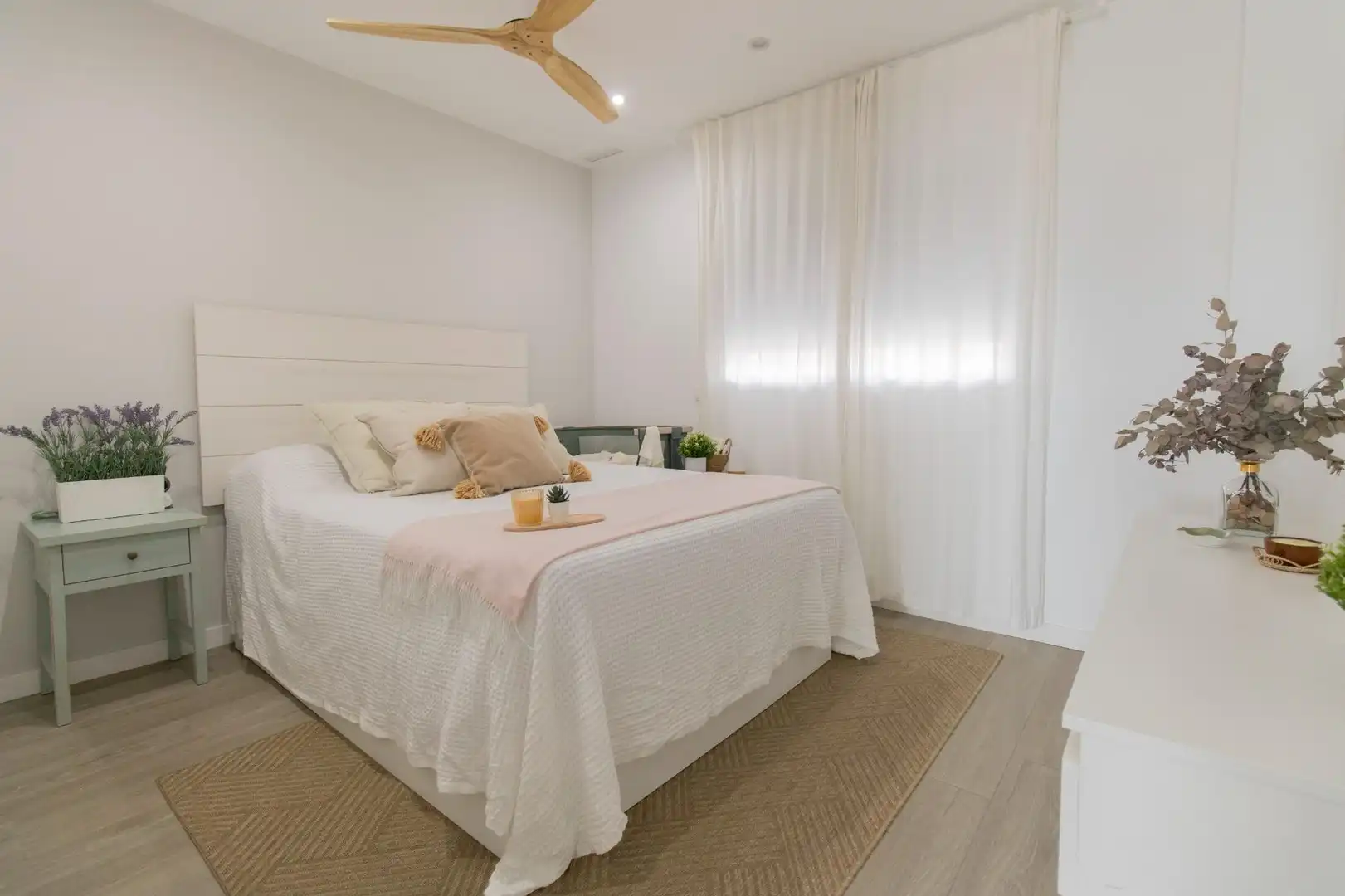 Bedroom of Attic for sale in Rafelbuñol / Rafelbunyol  with Air Conditioner, Terrace and Storage room