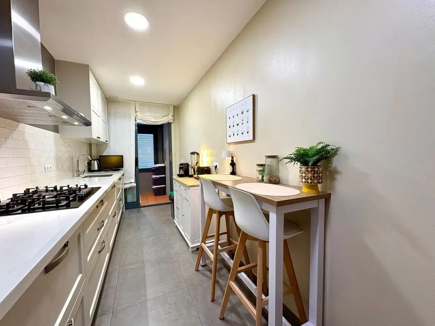 Cocina de Piso en venta en Santa Perpètua de Mogoda con Aire acondicionado, Calefacción y Jardín privado