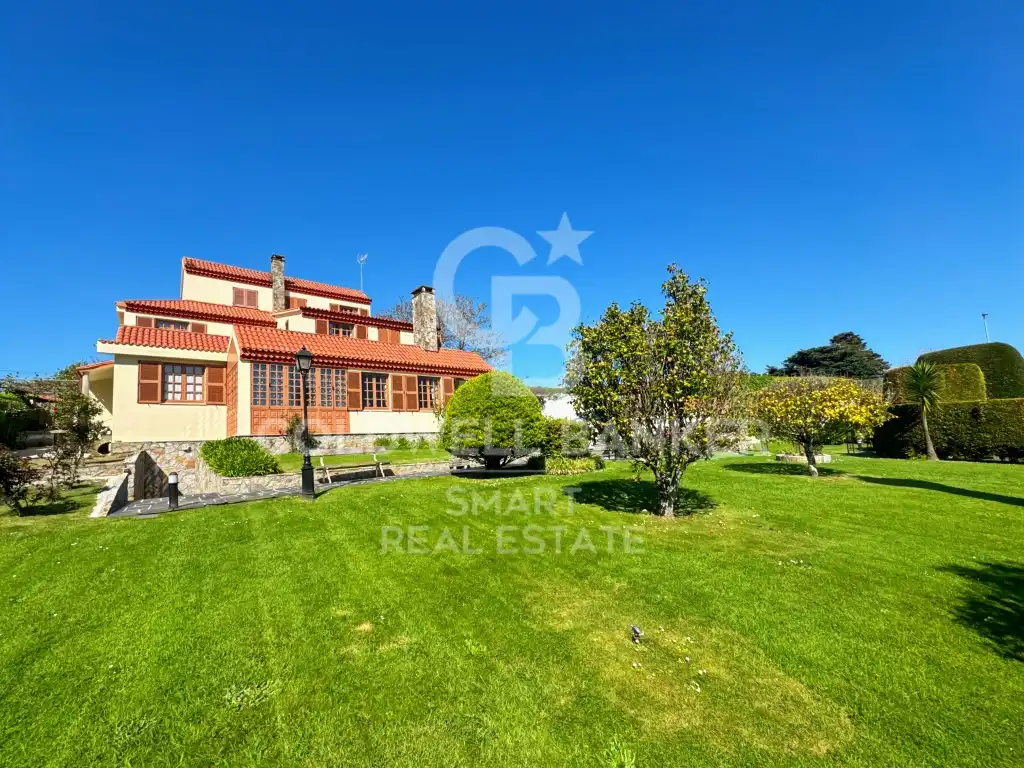 Chalet con piscina en venta en Rúa Riveiro, imagen 2