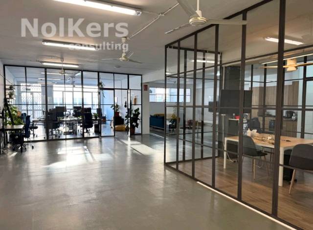 Oficina en Alquiler en El Poblenou