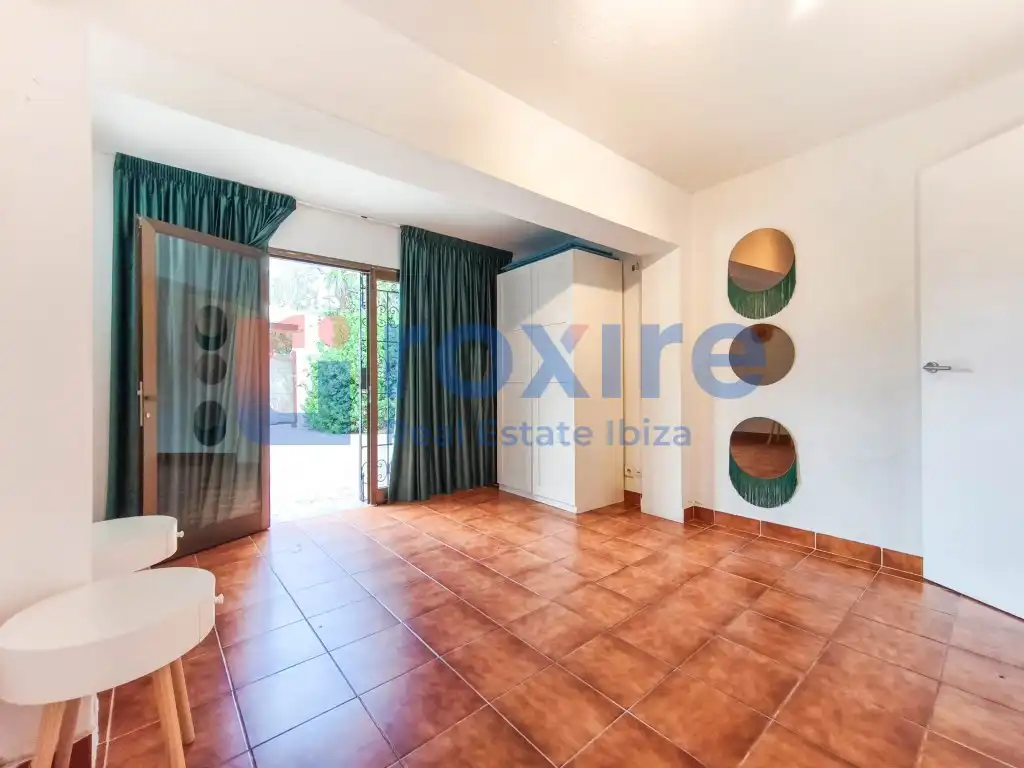 Vista exterior de Casa o xalet en venda en Eivissa amb Aire condicionat, Jardí privat i Terrassa