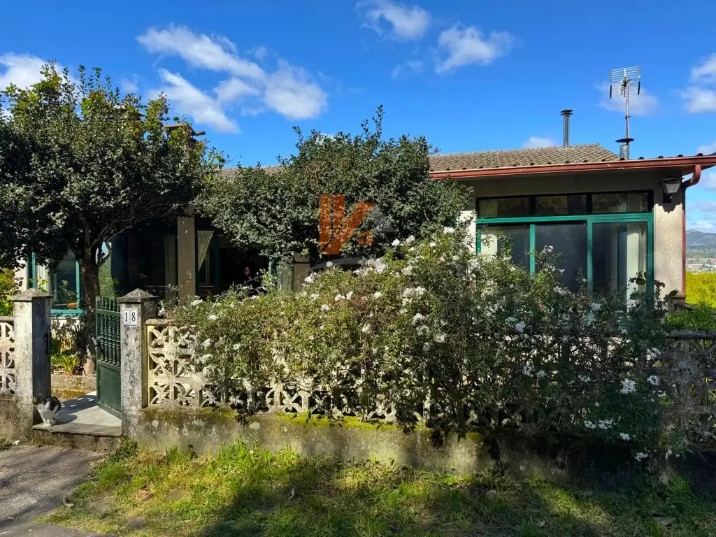 Vista exterior de Casa o chalet en venta en A Estrada  con Jardín privado, Horno y Balcón