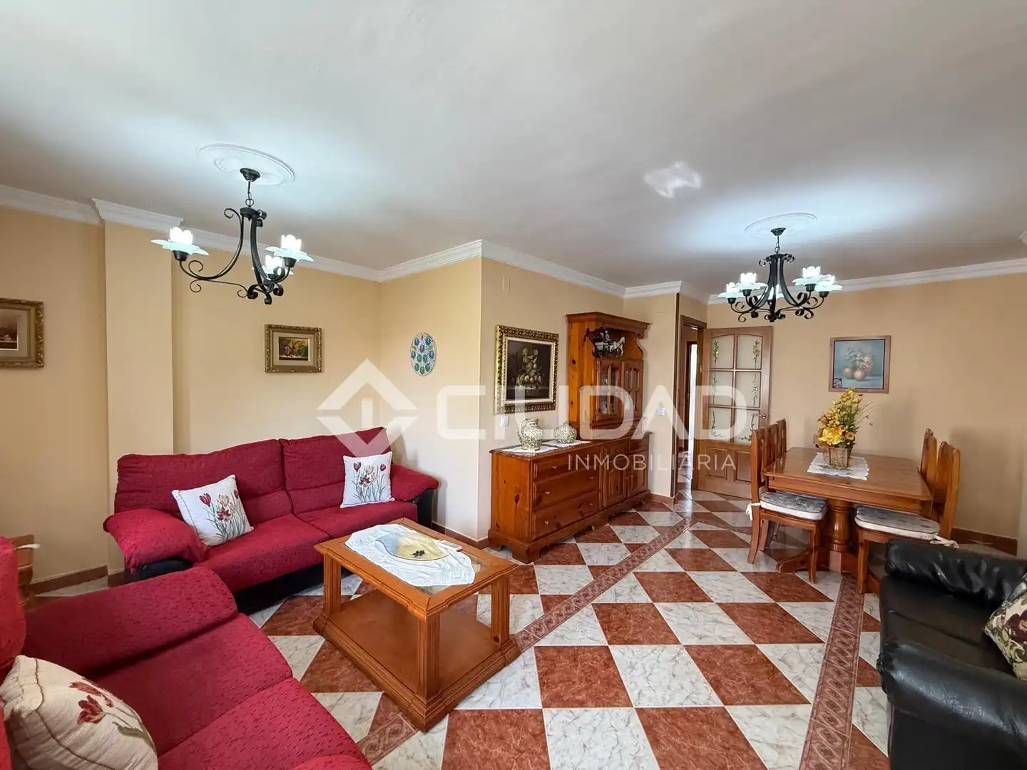 Sala d'estar de Pis en venda en Chipiona amb Traster i Moblat