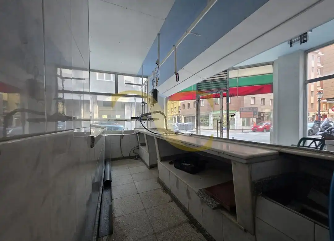 Kitchen of Commercial properties for rent in Gijón 