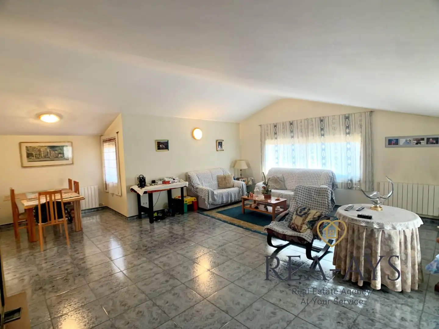 Sala de estar de Casa o chalet en venta en Vallirana con Jardín privado, Terraza y Trastero
