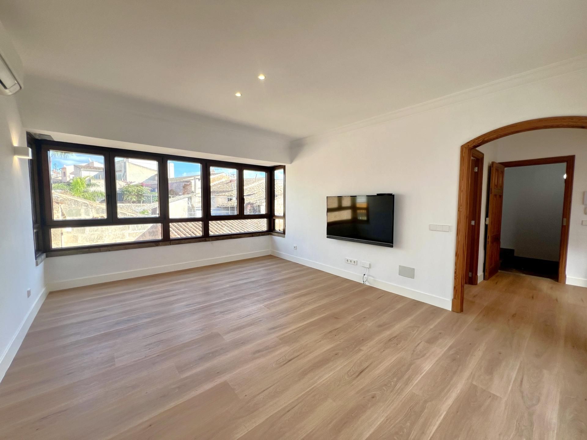 Living room of Apartment to rent in Santanyí  with Air Conditioner, Private garden and Parquet flooring
