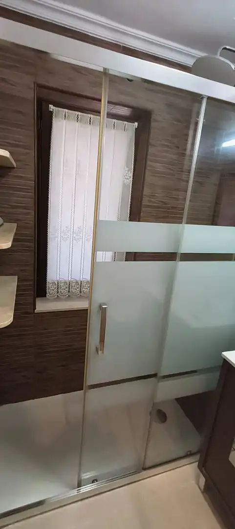 Bathroom of Flat for rent in Laviana  with Heating and Balcony