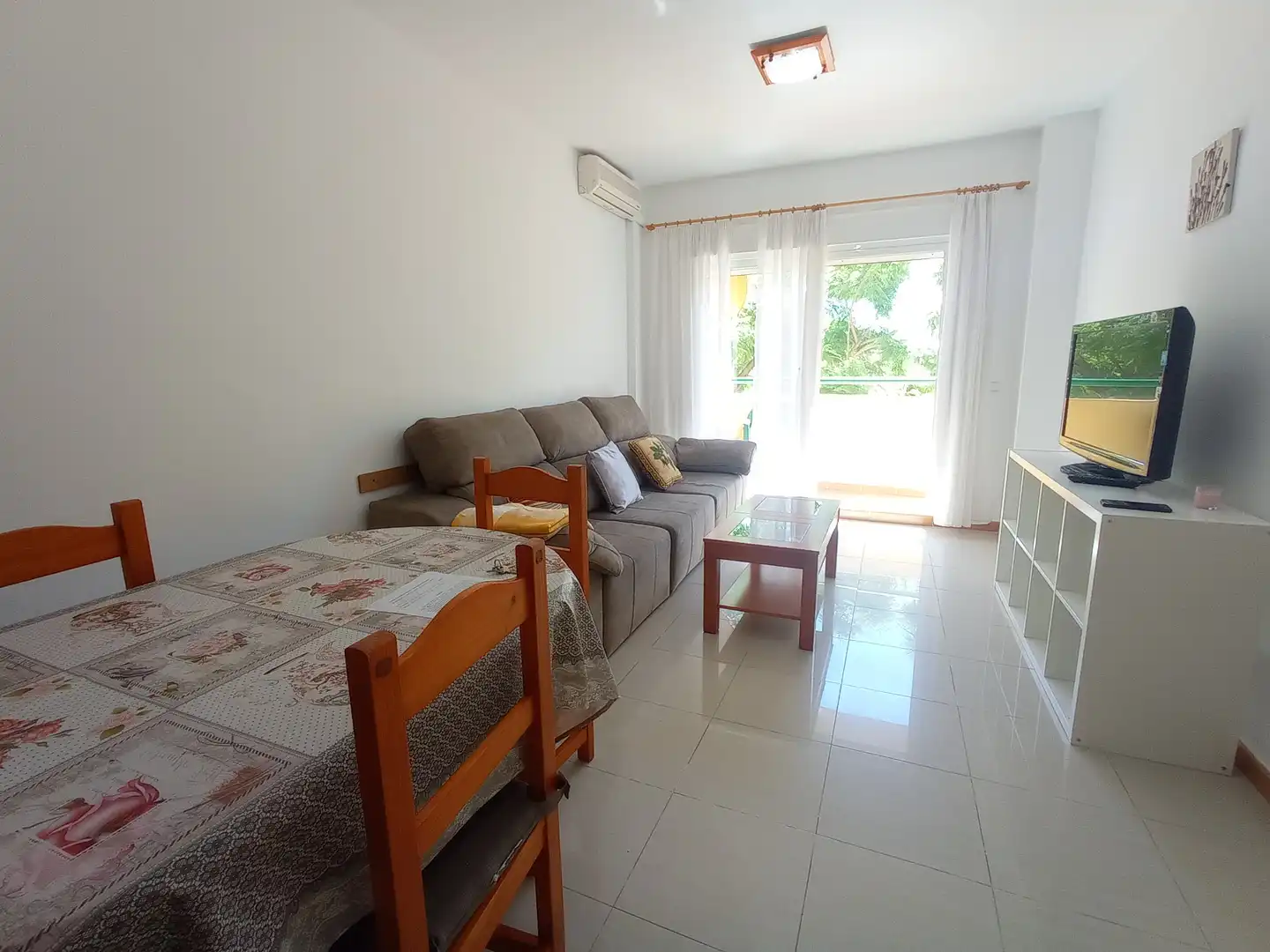 Wohnzimmer von Wohnung zur Miete in Fuengirola mit Klimaanlage, Möbliert und Waschmaschine