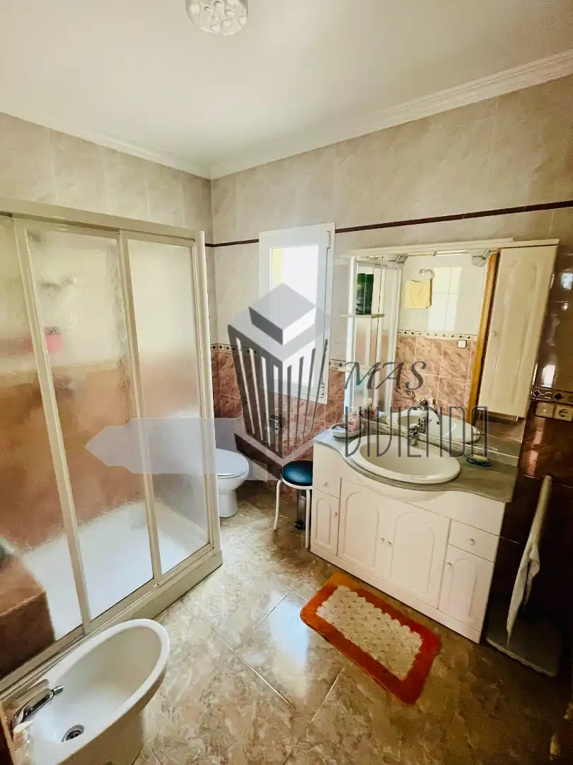 Bathroom of Houses for sale in Algeciras  with Furnished