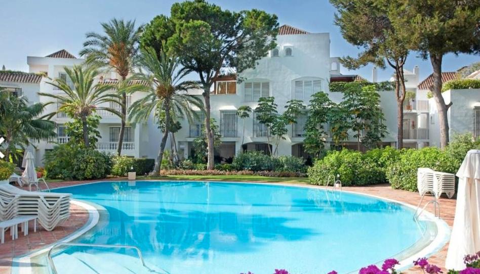 Photo 1 of Apartment for sale in Calle de las Golondrinas, 54, Marbesa, Málaga