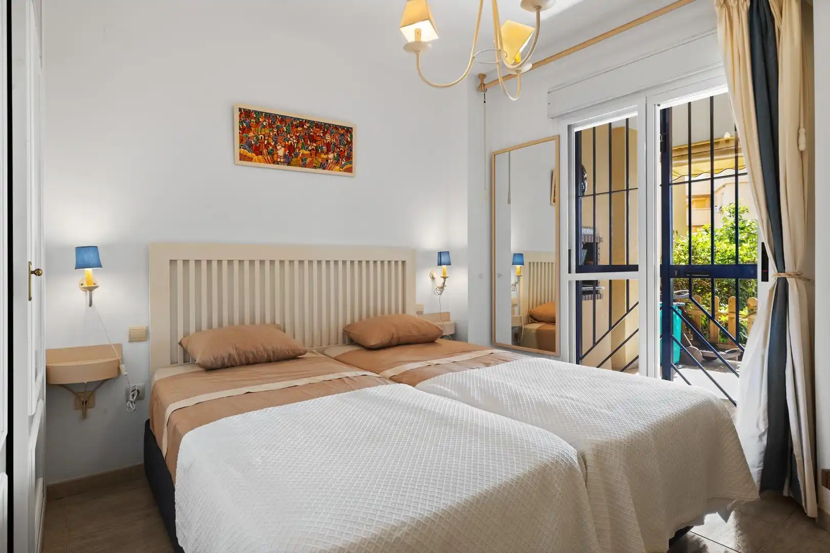 Schlafzimmer von Wohnung zur Miete in Mijas mit Klimaanlage, Heizung und Privatgarten