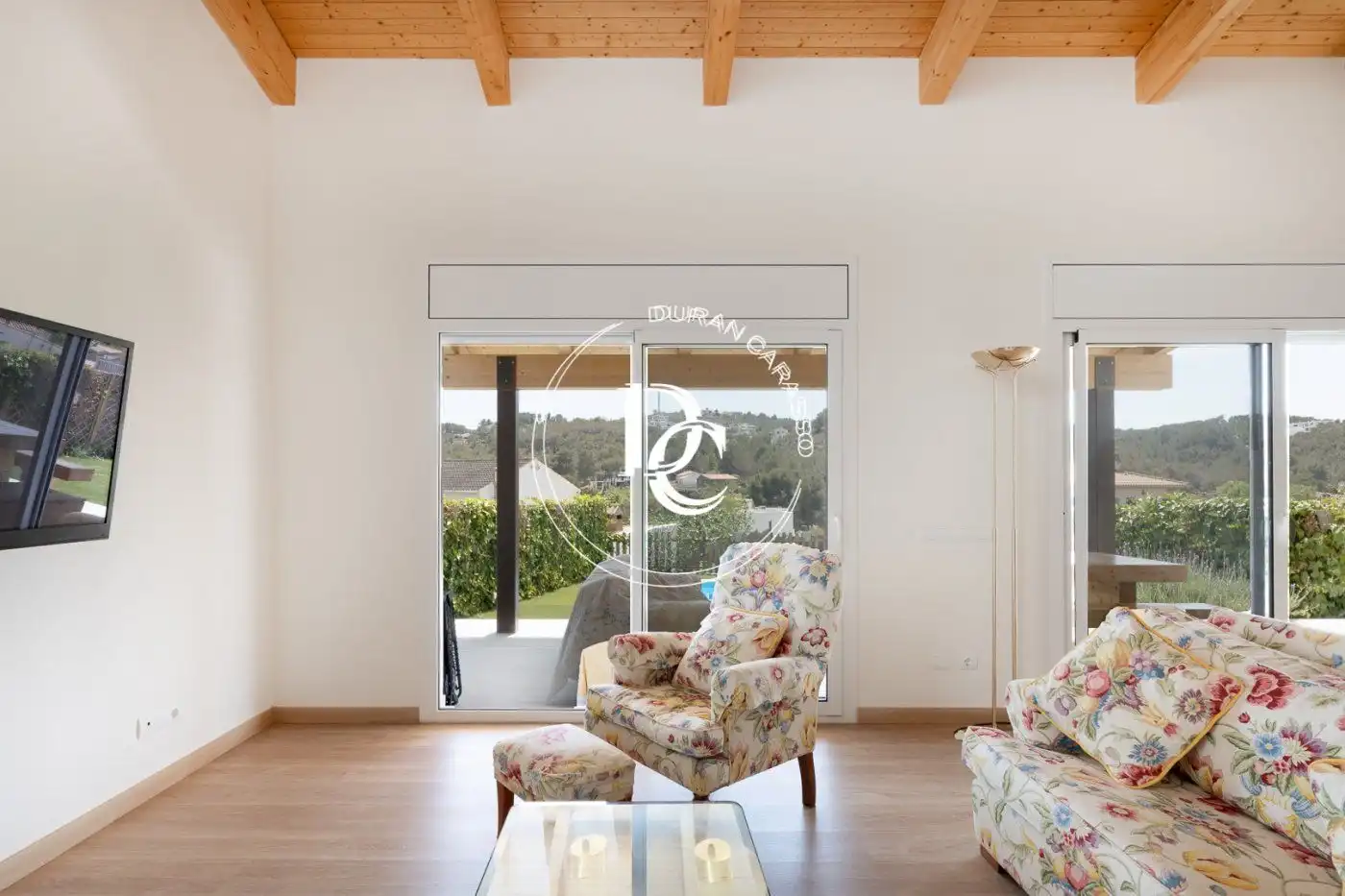 Living room of Houses for sale in Sant Pere de Ribes  with Air Conditioner, Heating and Private garden