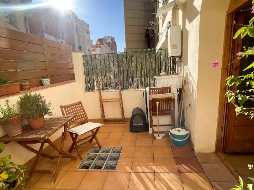 Flat for rent in Carrer de Premià, 32, Sants