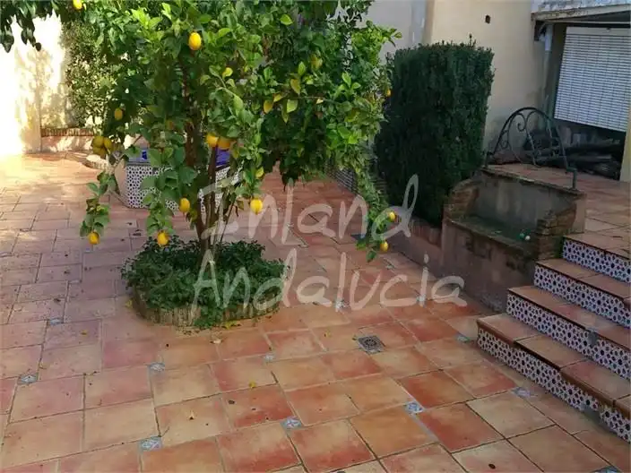 Terrassa de Casa adosada en venda en Loja amb Traster i Internet
