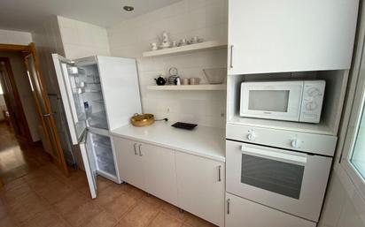 Kitchen of Flat for sale in  Granada Capital