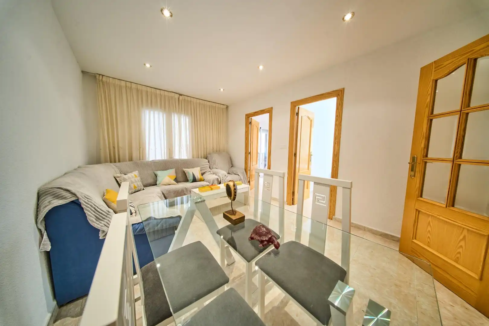 Living room of Flat for sale in Granada  with Air Conditioner and Balcony