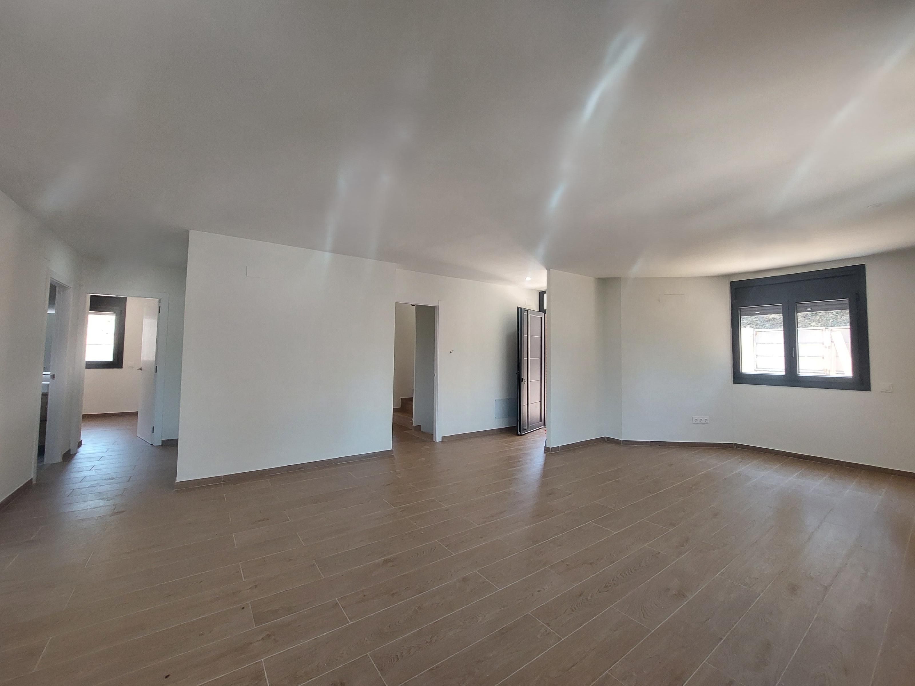 House or chalet for sale in Abrera  with Air Conditioner, Heating and Storage room