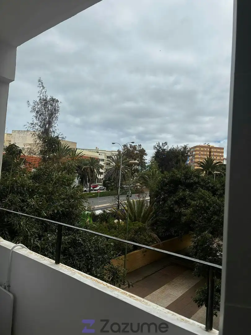 Exterior view of Flat for rent in Las Palmas de Gran Canaria  with Furnished, Oven and Washing machine