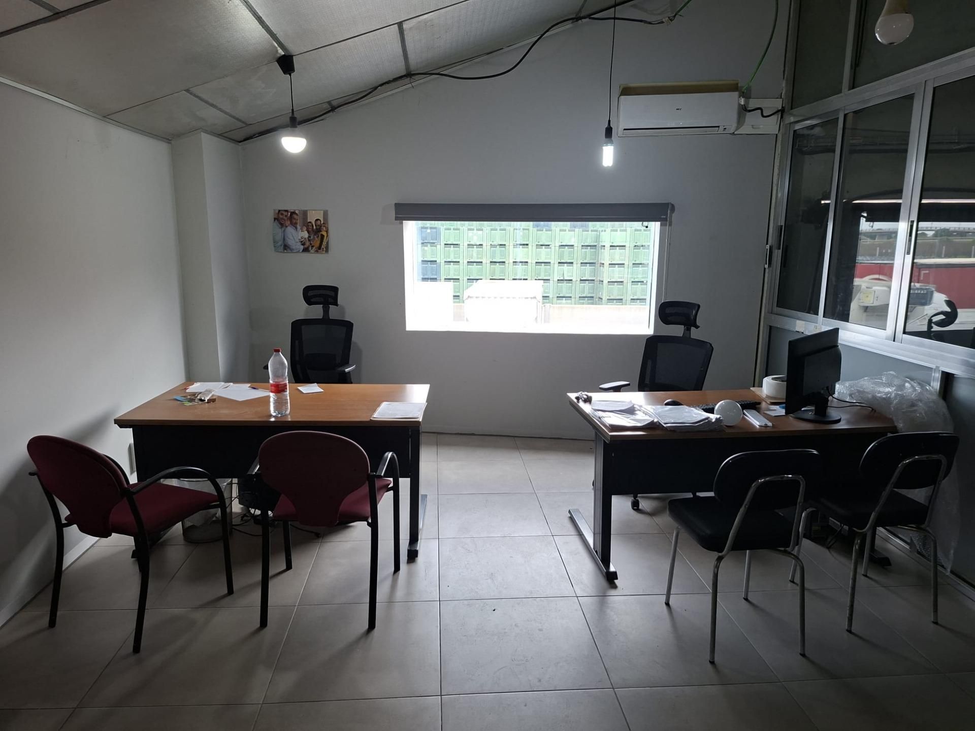 Nau industrial de lloguer en La Rinconada