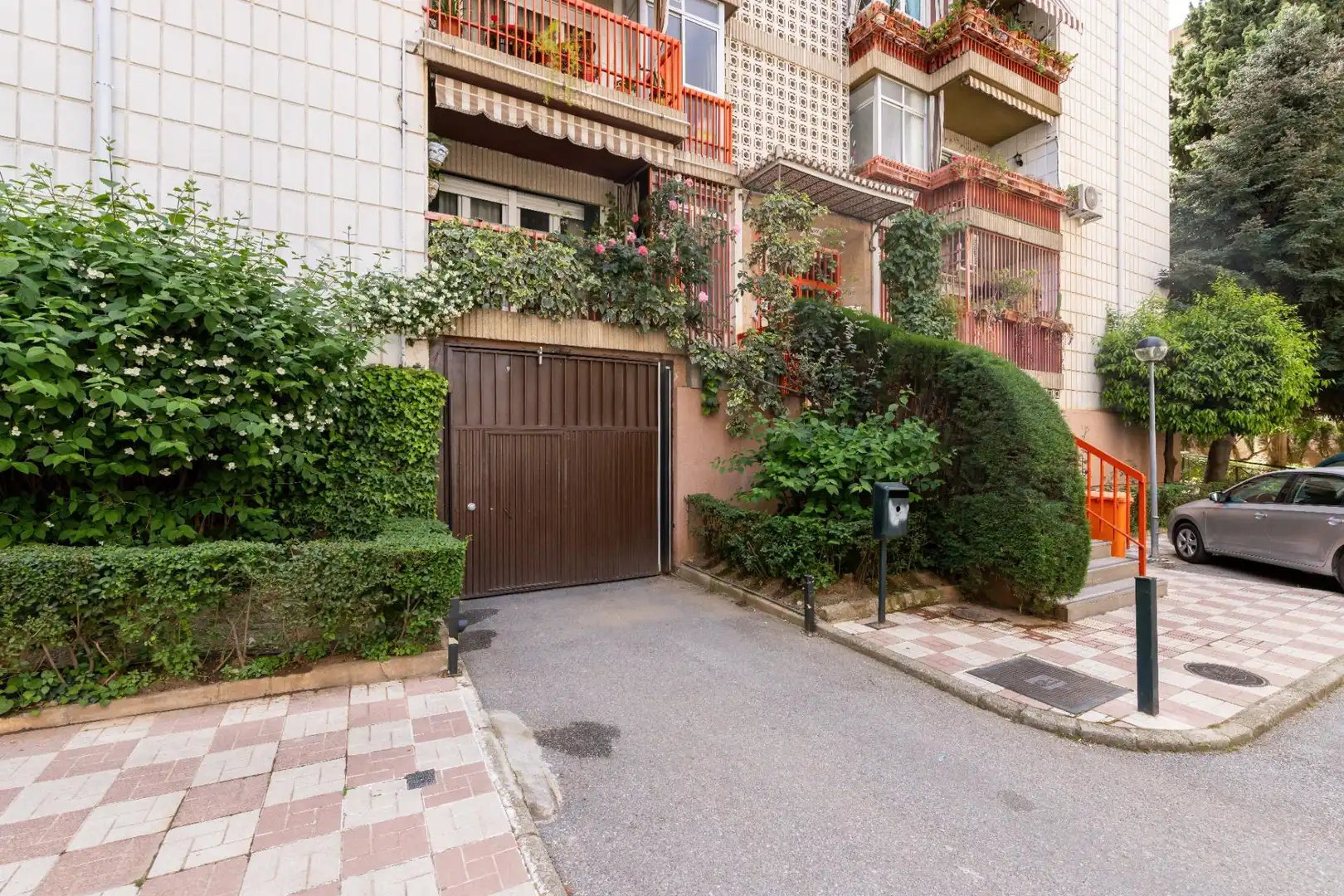 Exterior view of Flat for sale in Granada  with Air Conditioner and Private garden