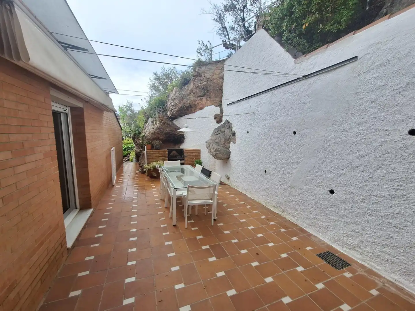 Außenansicht von Haus oder Chalet zum Verkauf in Castellar del Vallès mit Heizung, Privatgarten und Terrasse