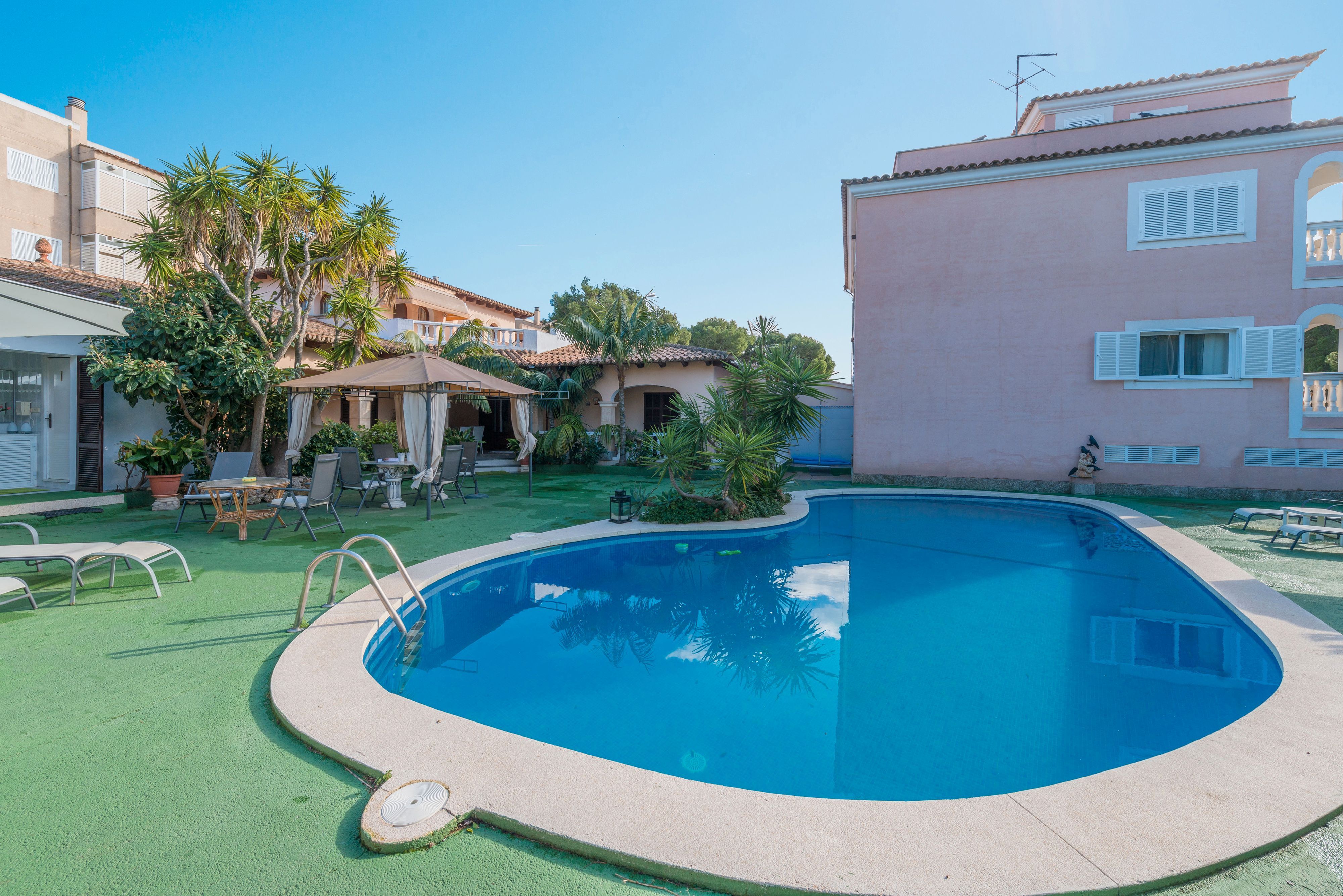 Piscina de Casa o xalet en venda en Capdepera amb Jardí privat, Terrassa i Traster